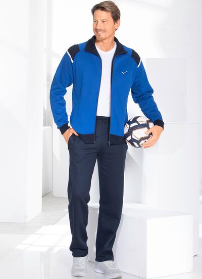 Fritidsdr&auml;kt med res&aring;r i midjan 