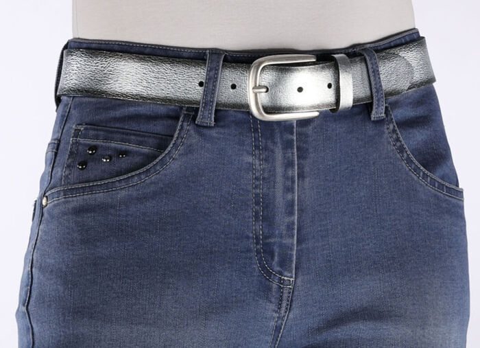 Trendigt dambälte, tillverkat av läder, 3,5 cm brett HELLGRAU