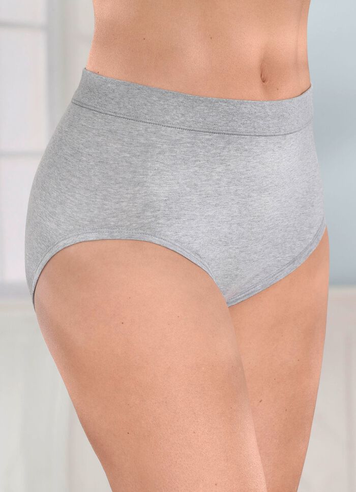 Tre paket trosor med bekv&auml;mt mjukt midjeband 