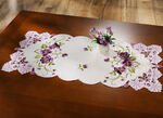 Bords- och rumsdekoration med blommor i spetslook MOUSSERANDE VIN