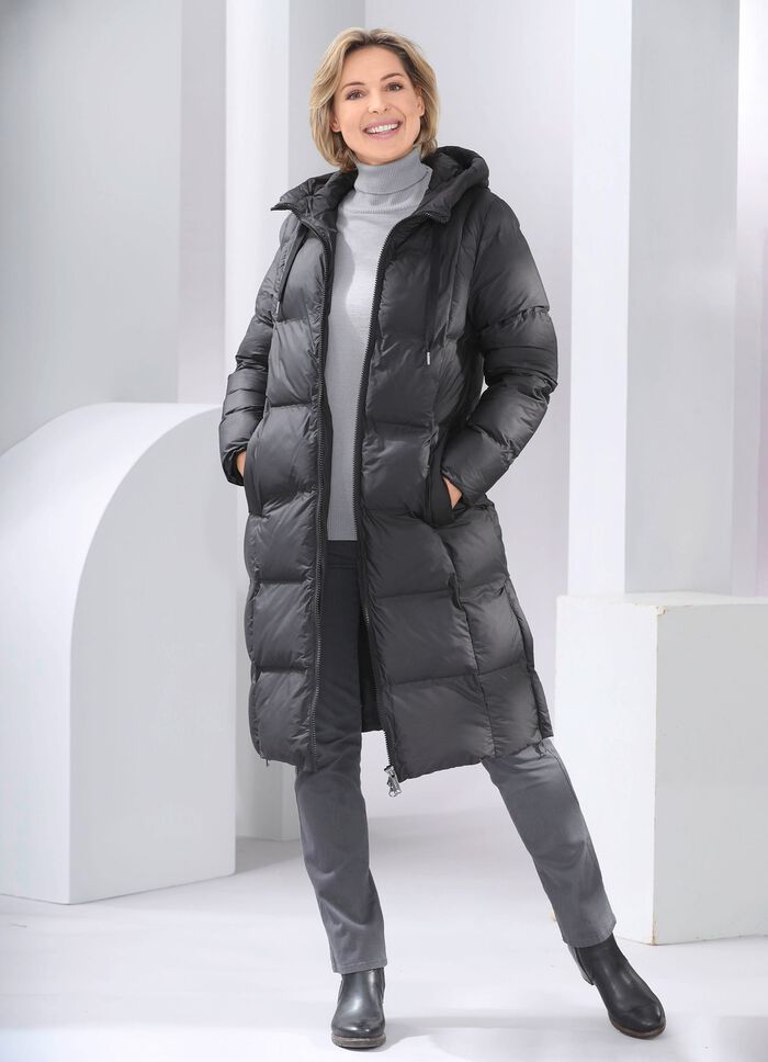 Funktionell jacka med fast huva 