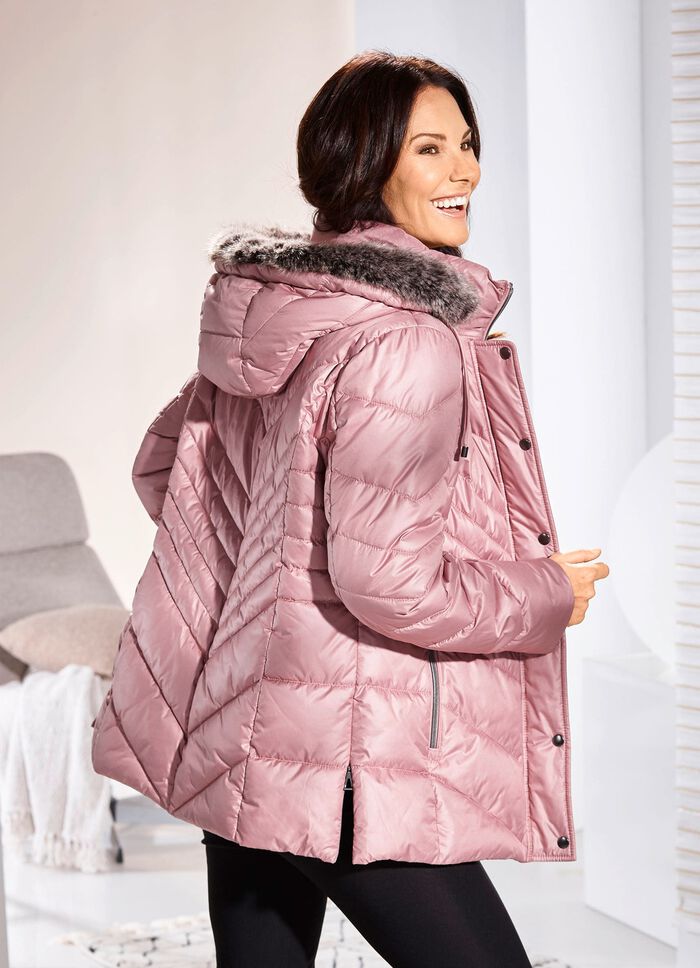 Jacka med dragkedja i sidoslitsarna 