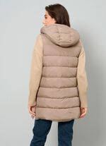 Quiltad v?st med 2-v?gs dragkedja 