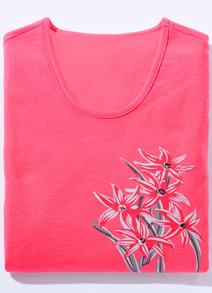 Nattlinne med placerat tryck och korta &auml;rmar 