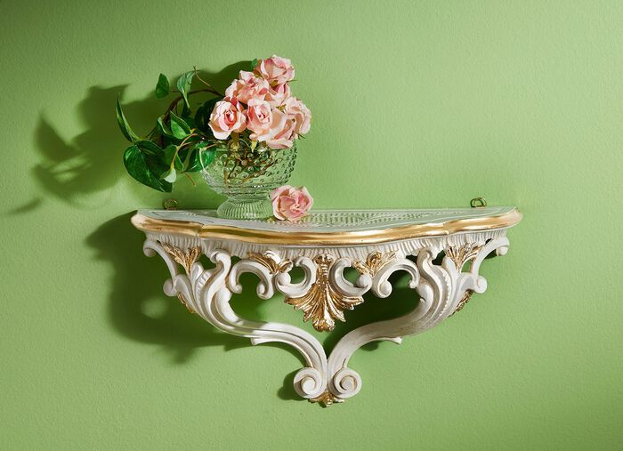 V&auml;ggkonsol i barockstil 