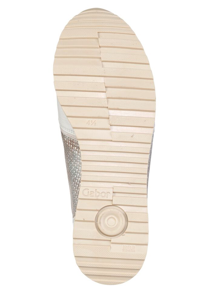 Gabor, moderiktiga damsneakers, bredd H, med uttagbar fotb&auml;dd 