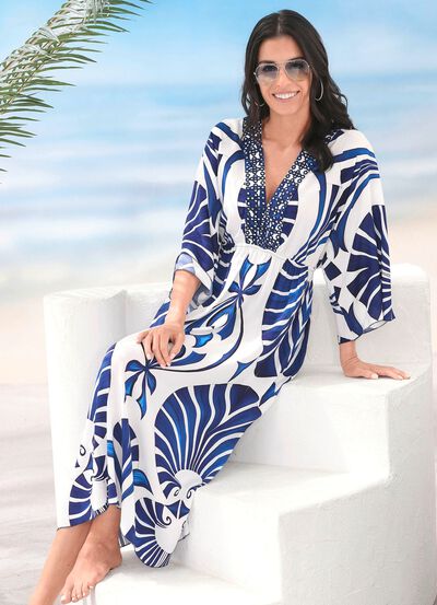 Laurina kl&auml;nning med briljant f&auml;rgad design 