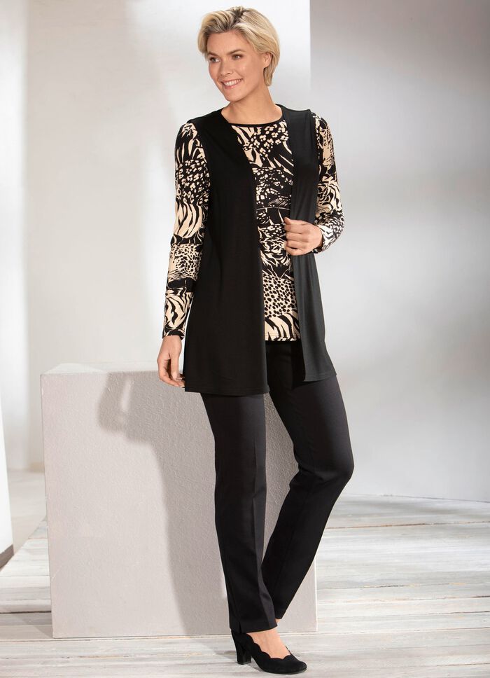 2-delat set best&aring;ende av v&auml;st och skjorta 