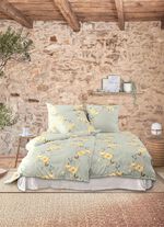 S&auml;ngkl&auml;desset fr&aring;n "Irisette" 