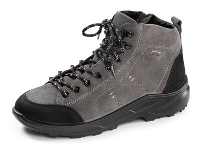 Sportiga damst&ouml;vlar, bredd K, med uttagbar fotb&auml;dd 