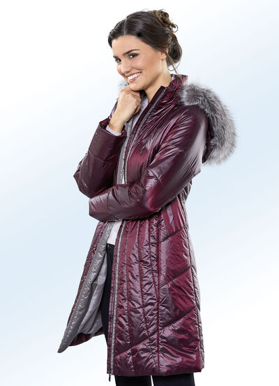 Kort kappa med avtagbar huva 