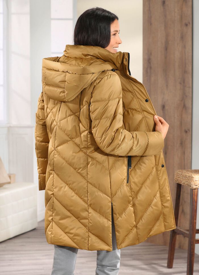 Funktionell kort jacka med avtagbar huva M&Auml;SSING