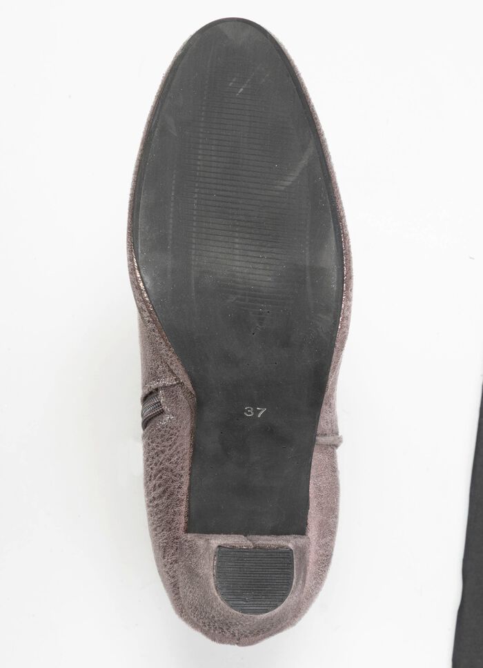 Andrea Conti, trendiga damst&ouml;vlar med dragkedja 