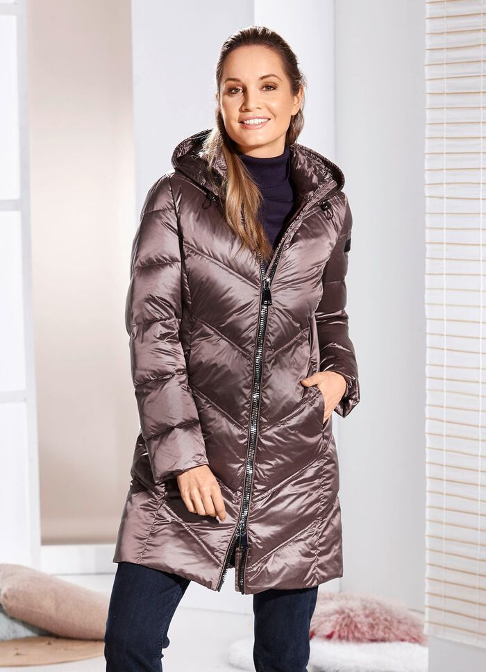 Kort kappa med fixerad huva 