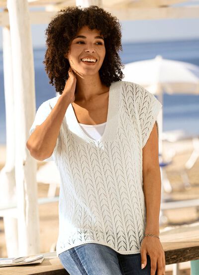 Tr&ouml;ja i elegant ajour stickad 