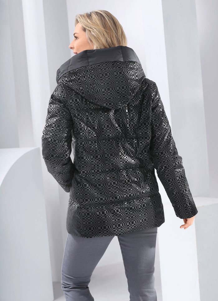 Funktionell jacka med fast huva 