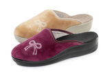 Tvåpack klassiska damtofflor, bredd G, med glittrande strass 1x Bordeaux, 1x Kamel