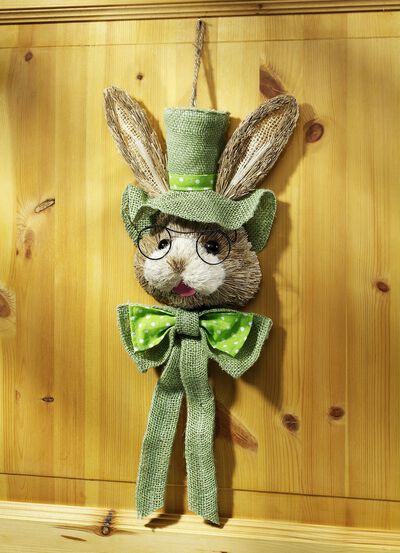 Kaninhuvud av finskurna naturfibrer 