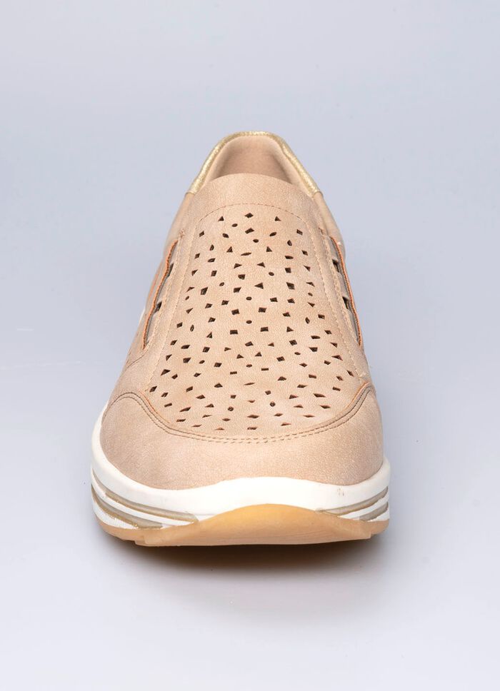 Bekv&auml;m l&aring;g sko med mjuk sula 