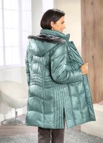 Kort rock med sidos&ouml;mmar 