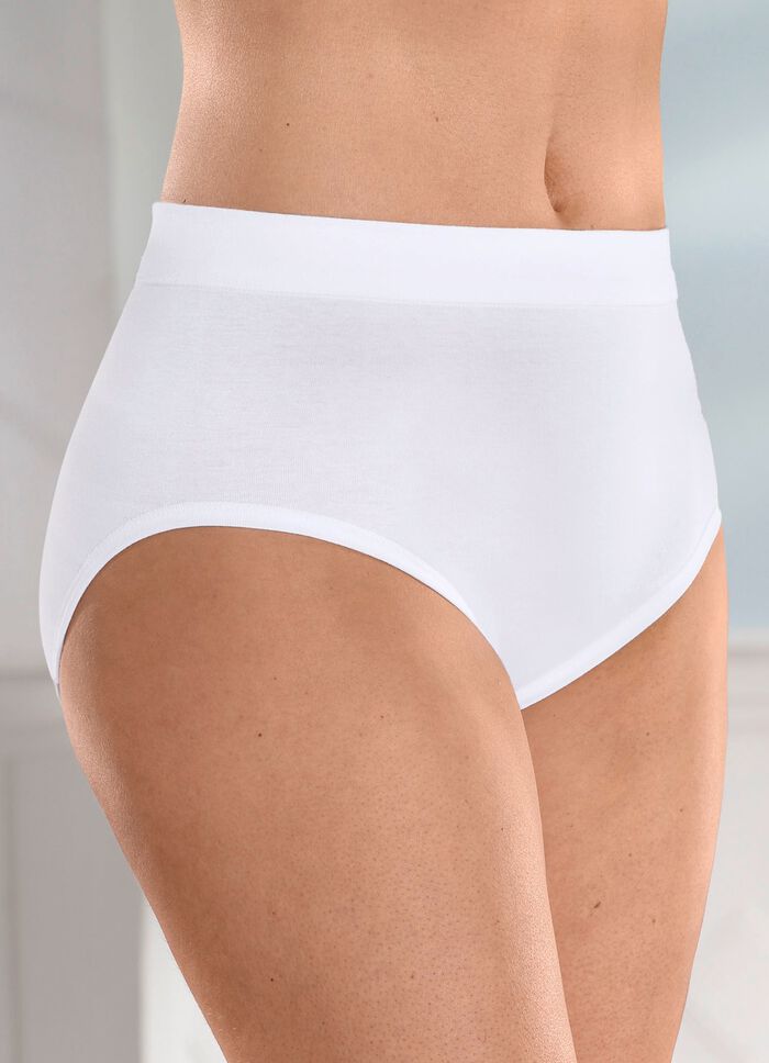 Tre paket trosor med bekv&auml;mt mjukt midjeband 