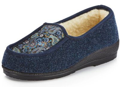 Tofflor med jungfruligt ullfoder 