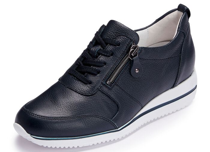 Waldl&auml;ufer sneakers gjorda av b&auml;sta nappal&auml;der NATTBL&Aring;T