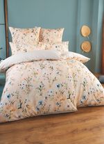 V&aring;rliknande s&auml;ngkl&auml;der fr&aring;n Webana 