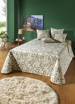 H&ouml;gkvalitativt &ouml;verkast med bandkant 