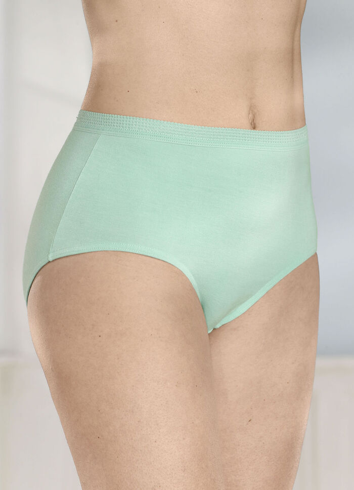 Fyrapack trosor med dekorativt res&aring;rband i midjan 