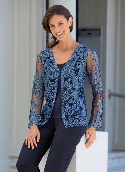 Blusjacka med dekorativa knappar 