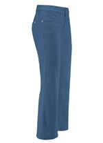 Magiska jeans med l&auml;tt utsv&auml;ngda ben 