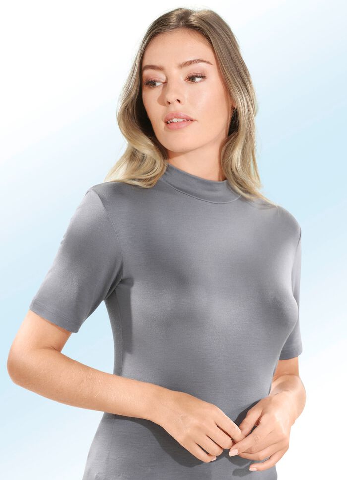 Tv&aring;pack skjortor med st&aring;krage och korta &auml;rmar 