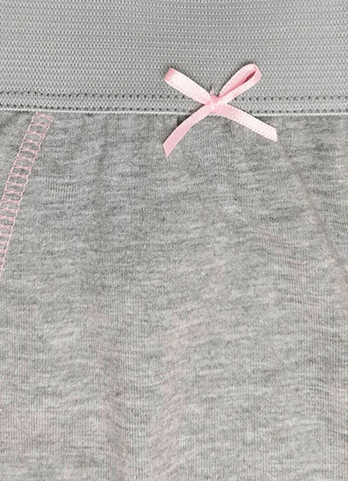 Fyra-pack med formpressade trosor med f&ouml;rst&auml;rkt magparti 