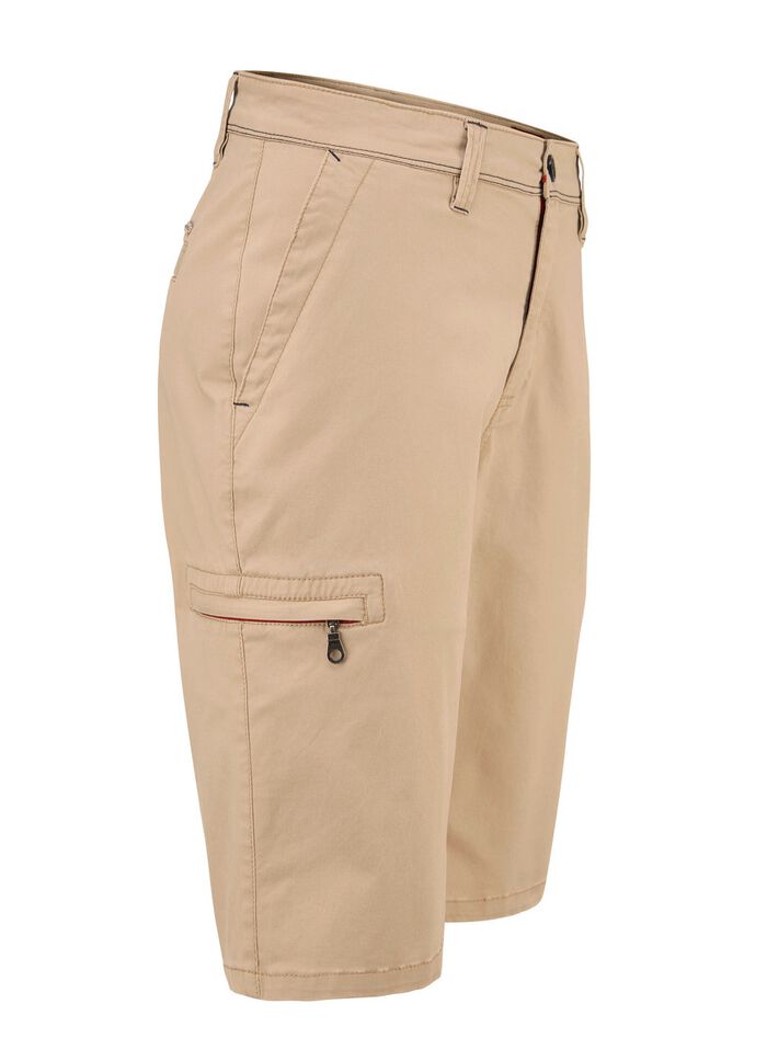 Bermudas med inv&auml;ndiga cargofickor i 3 f&auml;rger BEIGE