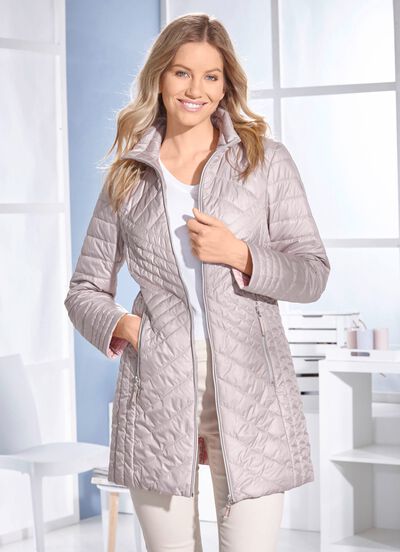 Jacka med intressanta quiltvarianter 