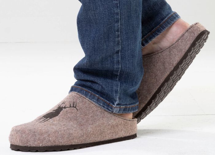 GINO GALANTE, trendiga herrtofflor, bredd H, med hjortbroderi 