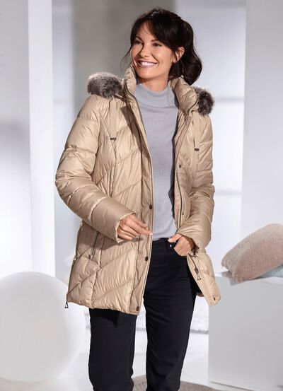 Jacka med avtagbar huva 