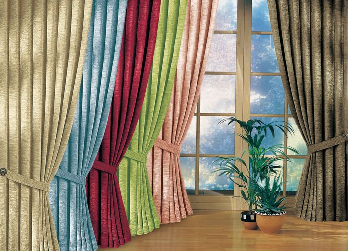 &Ouml;vergardinssats med universellt skenband 