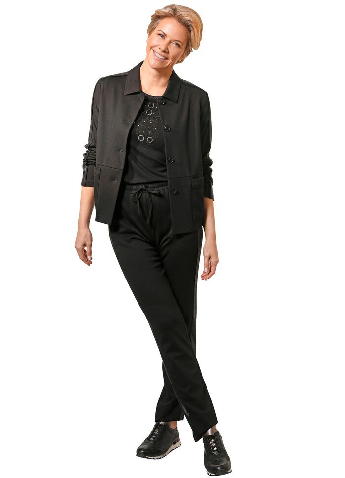 Kavaj med skjortkrage 