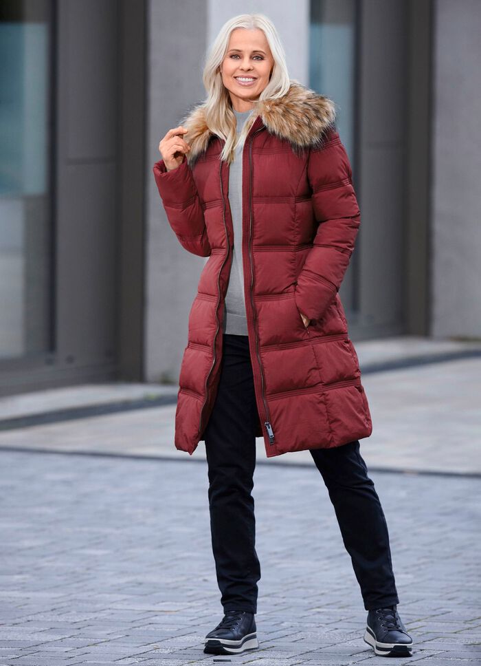 Kort kappa med sk&auml;rp VINR&Ouml;D