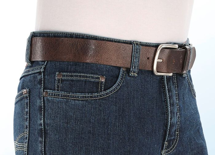 Klassiskt herrb&auml;lte i l&auml;der, 4 cm brett M&Ouml;RKBRUN