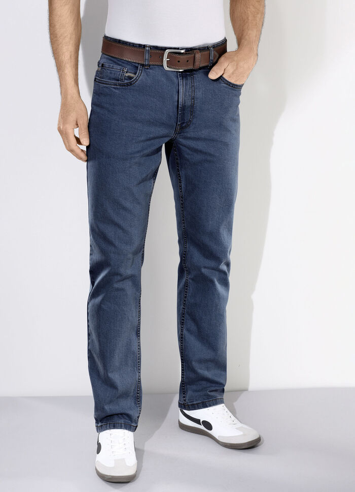Moderiktiga jeans i 3 färger DUNKELJEANS