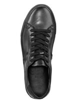 Sneakers, 