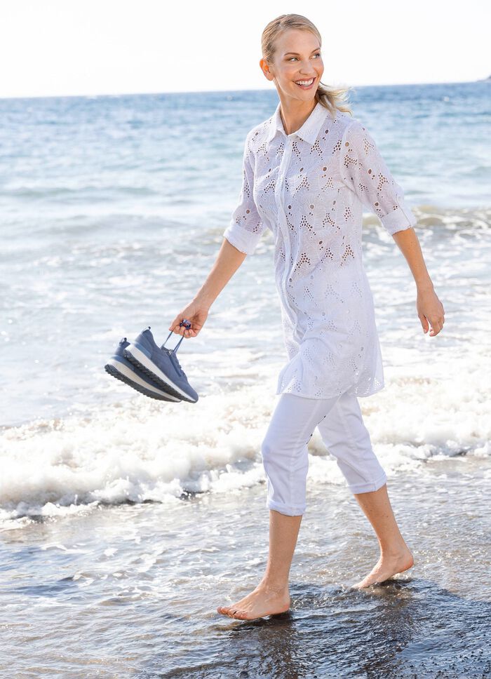 Tunika med broderie anglaise 