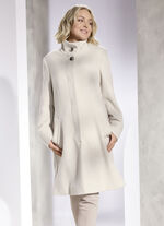 Kort kappa med avtagbar halsduk GRÄDDE