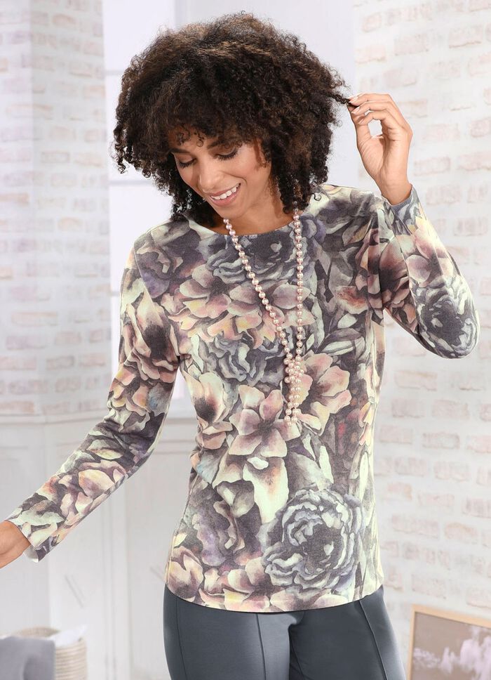 Tr&ouml;ja i finstickad kvalitet 