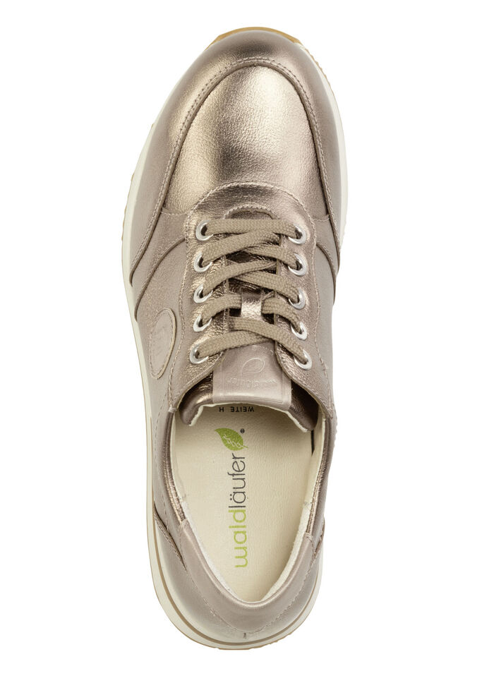 Sneakers med snörning gjorda av grynigt nappaläder BRONZE