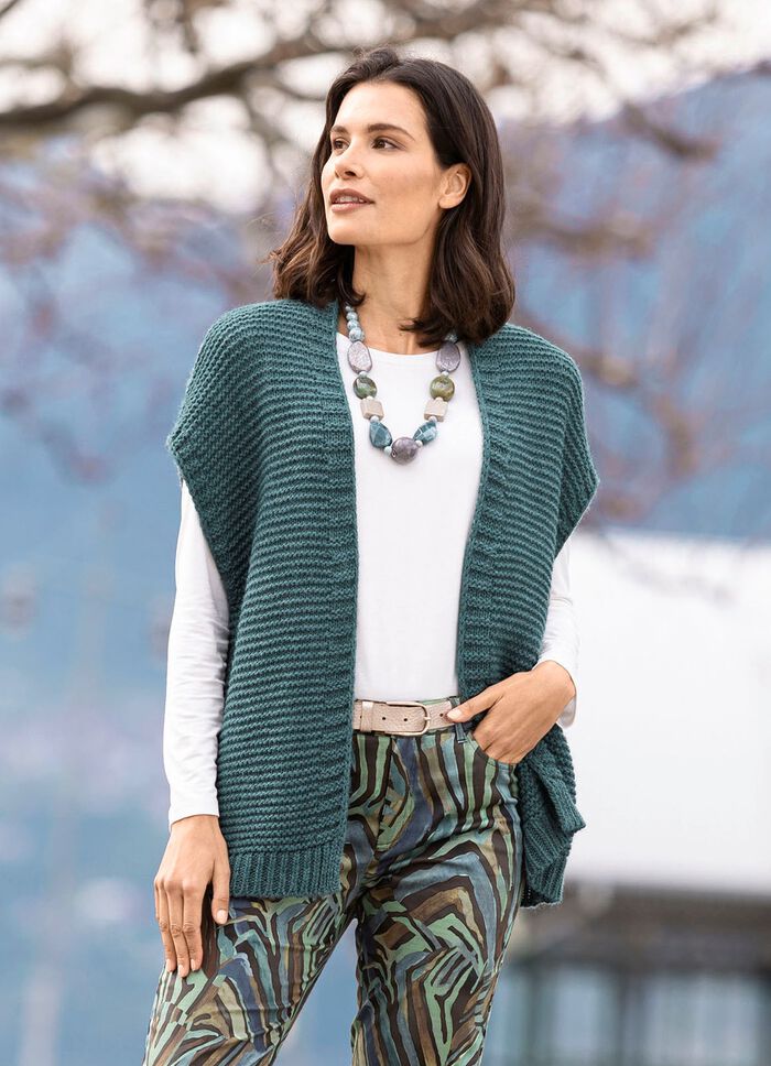 Stickad väst med alpacka-innehåll LÄTTBENSIN