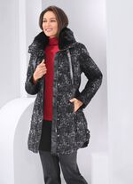 Jacka med b&auml;lte 